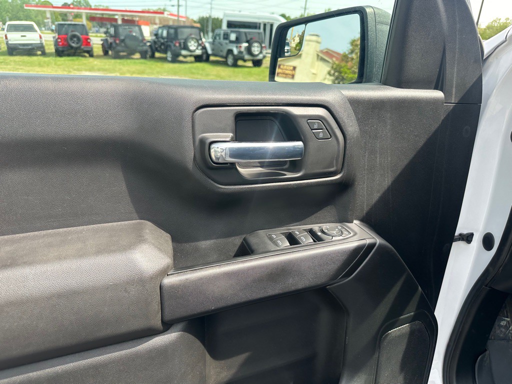 2023 Chevrolet Silverado 1500 Image 12