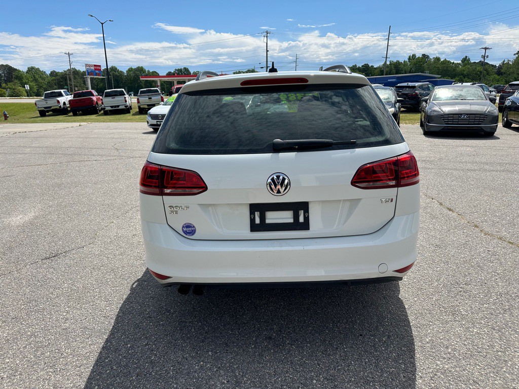 2017 Volkswagen Golf Image 4