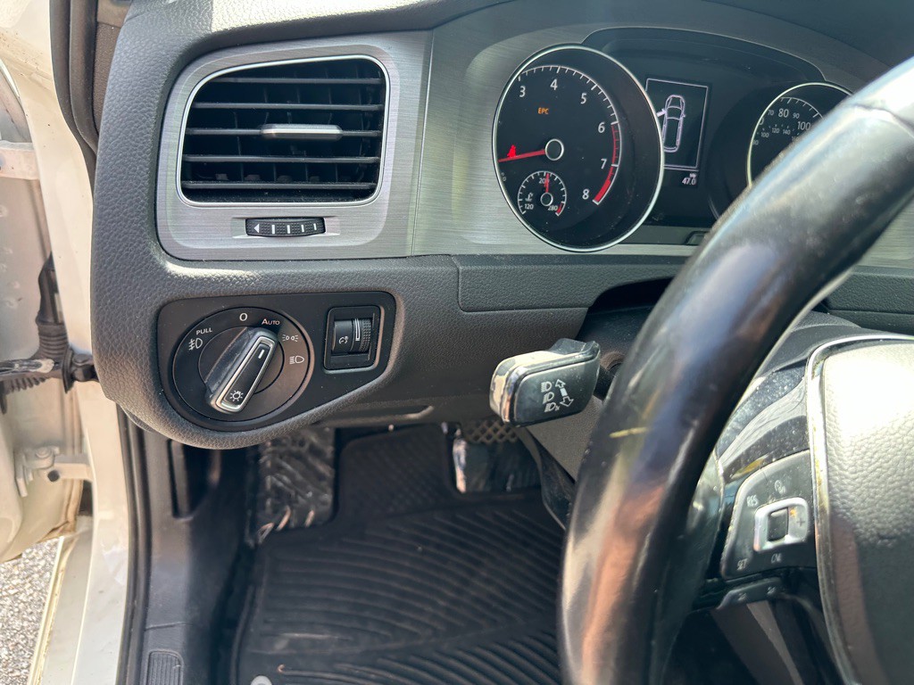 2017 Volkswagen Golf Image 13