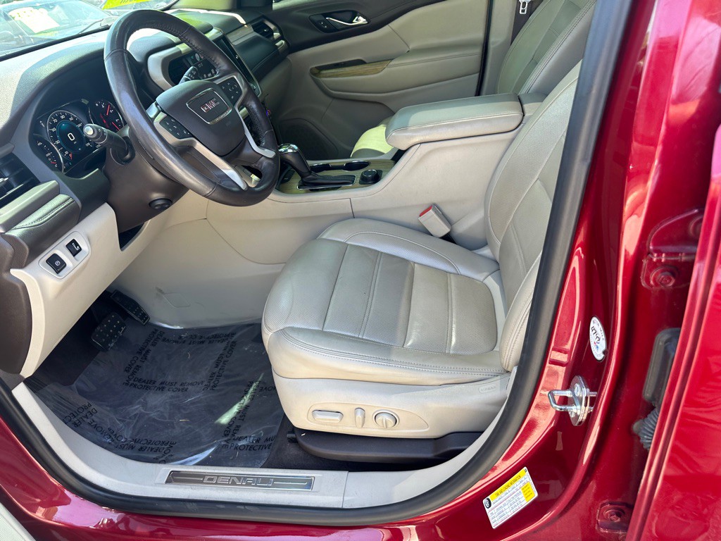2019 GMC Acadia Image 10