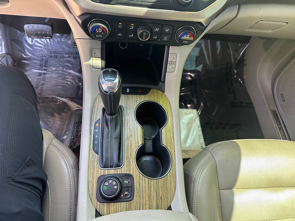 2019 GMC Acadia Image 13