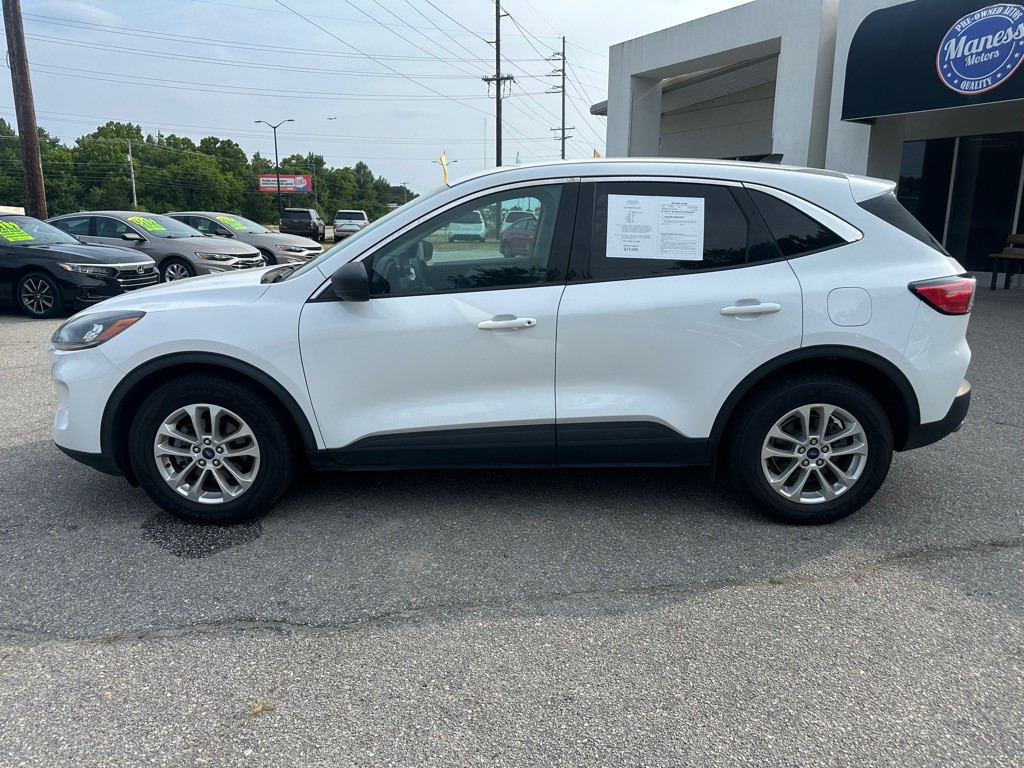 2022 Ford Escape Image 2