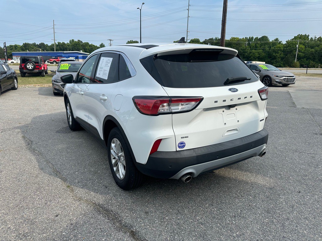 2022 Ford Escape Image 3