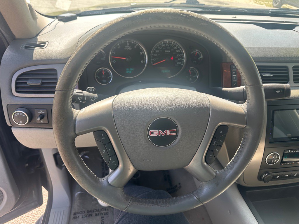 2014 GMC Yukon Image 16