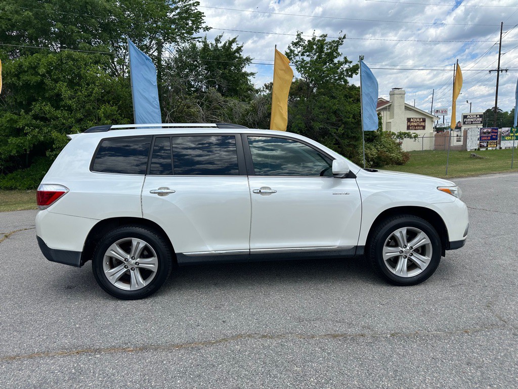2013 Toyota Highlander Image 6