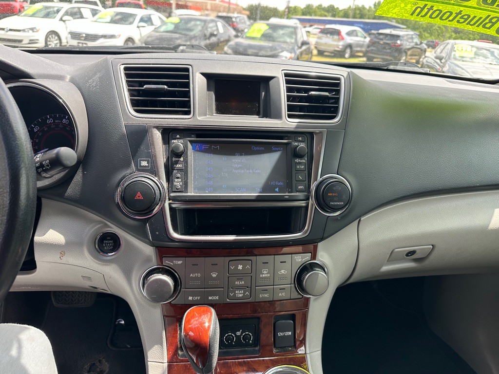 2013 Toyota Highlander Image 15