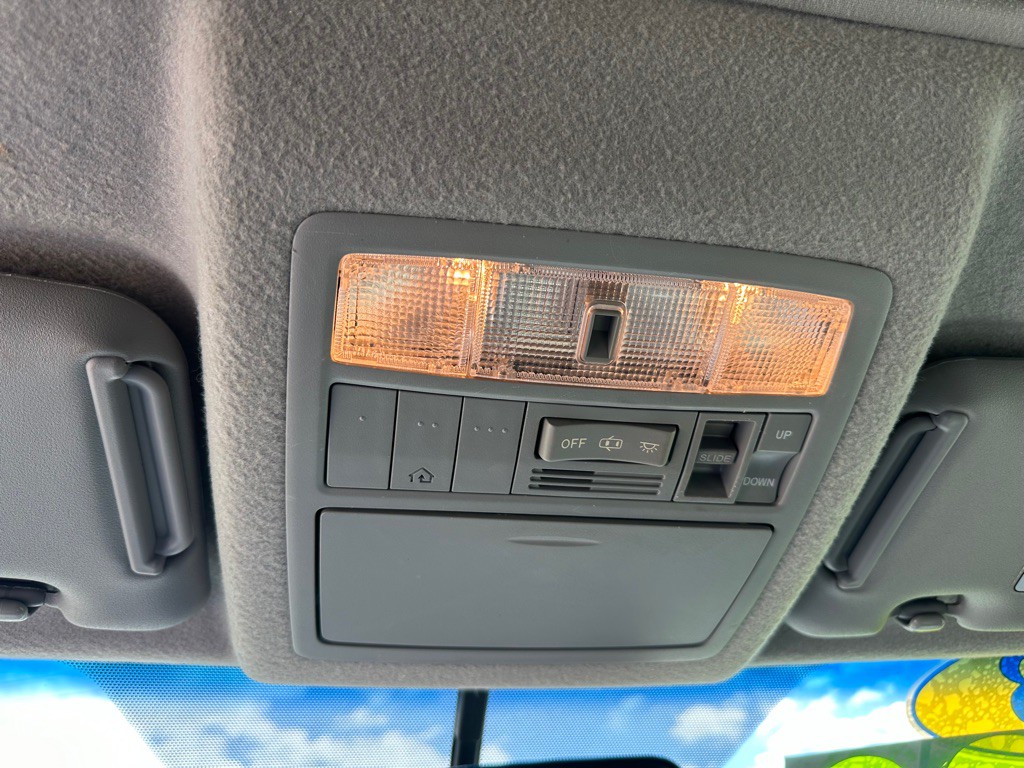 2013 Toyota Highlander Image 19