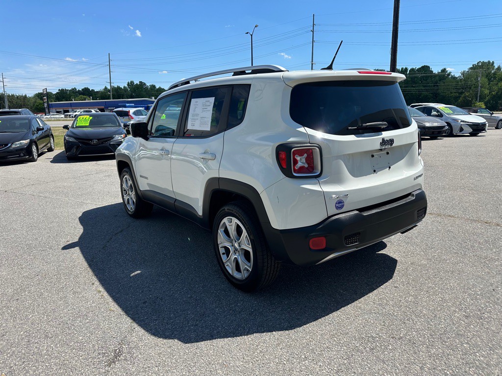 2017 Jeep Renegade Image 3