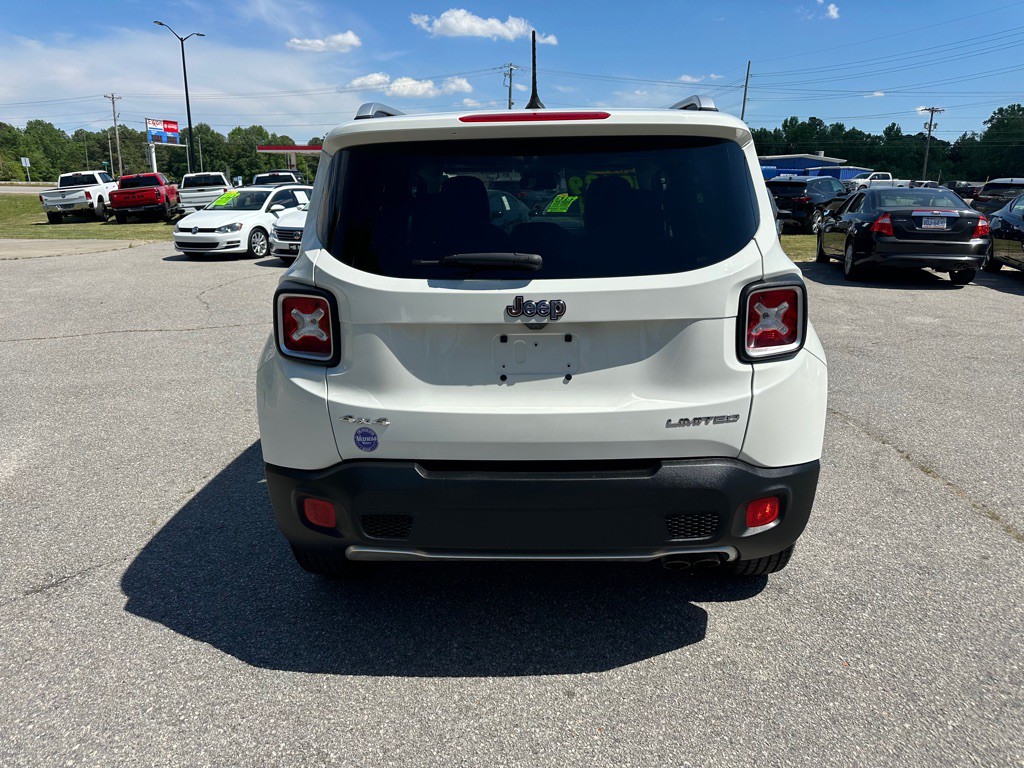 2017 Jeep Renegade Image 4