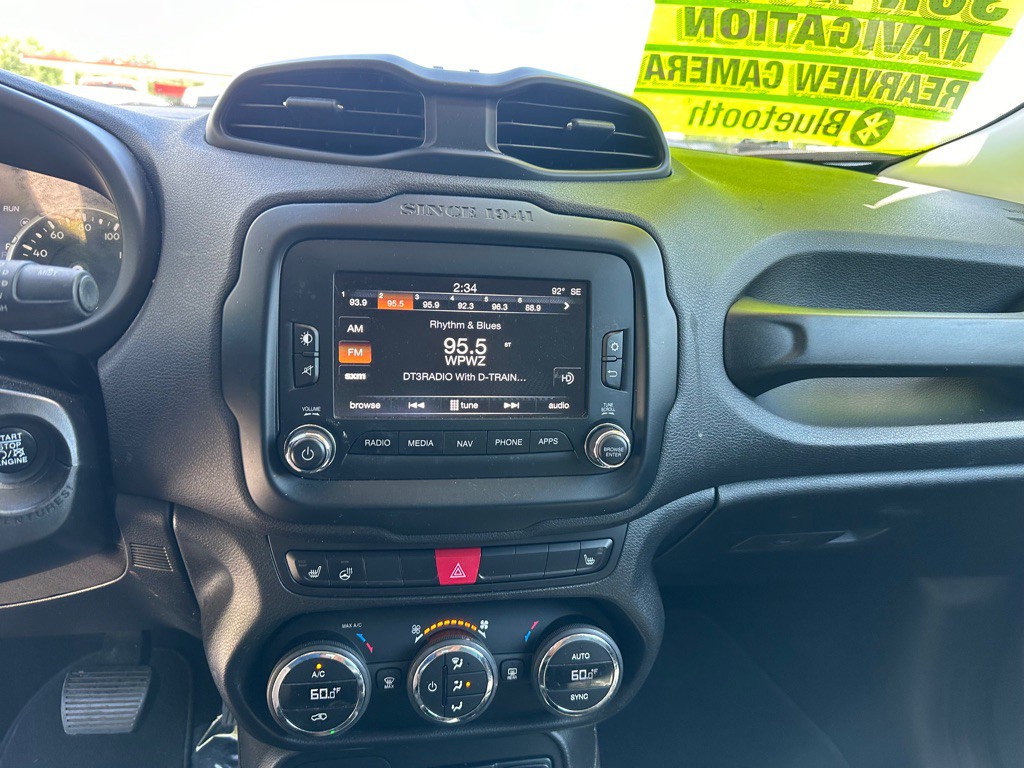 2017 Jeep Renegade Image 15