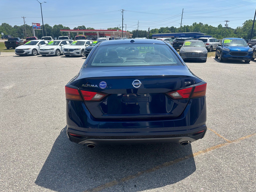 2019 Nissan Altima Image 4