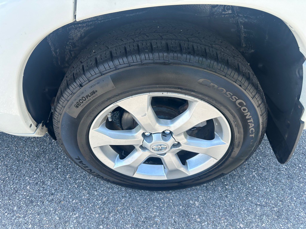 2010 Toyota Rav4 Image 9