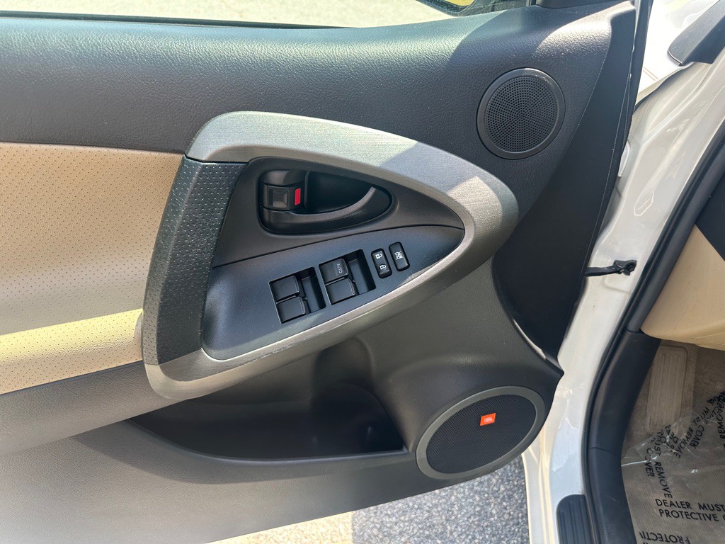 2010 Toyota Rav4 Image 12