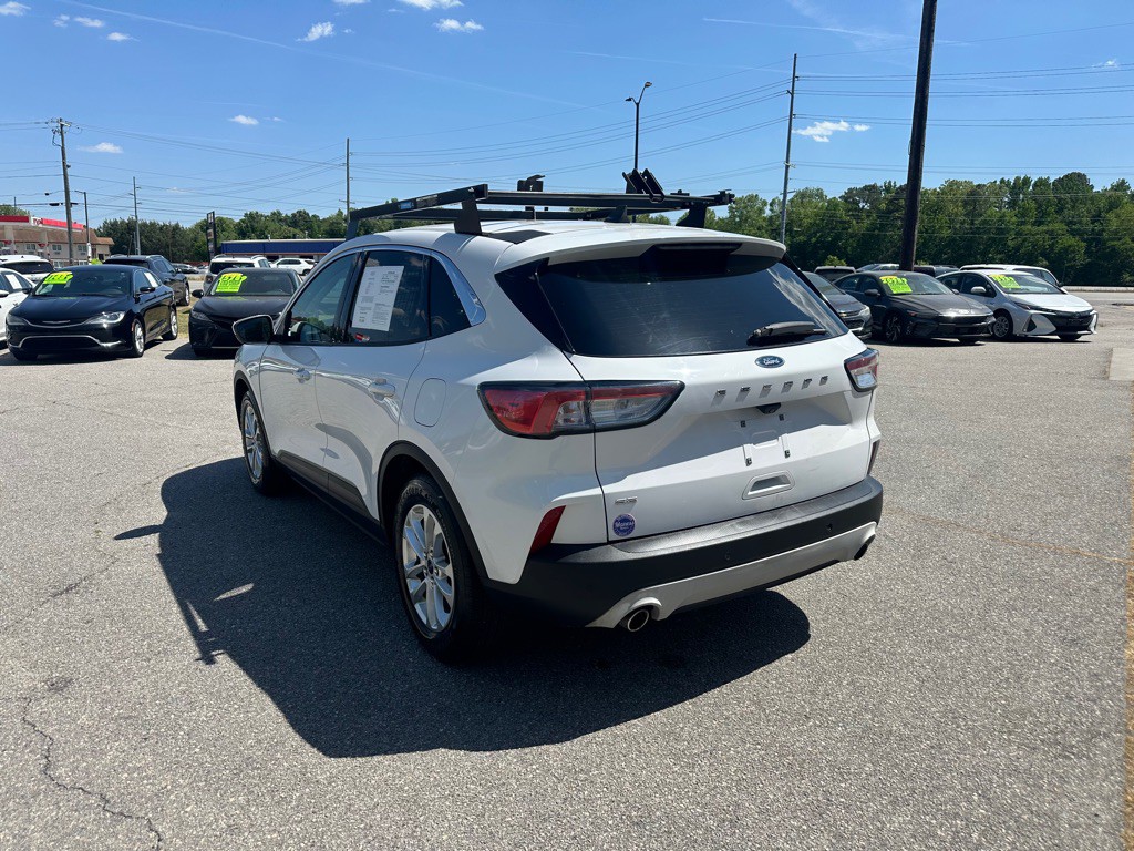2021 Ford Escape Image 3