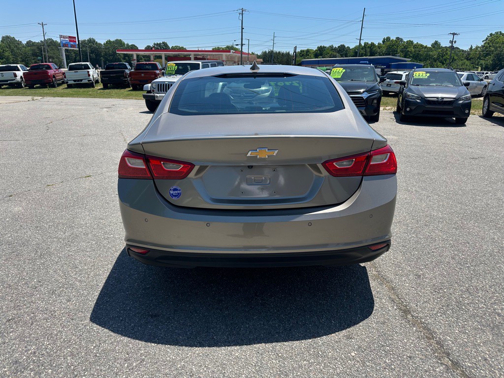 2023 Chevrolet Malibu Image 4