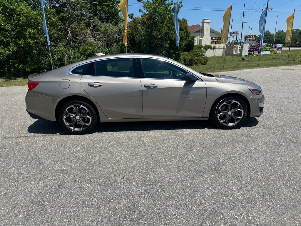 2023 Chevrolet Malibu Image 6