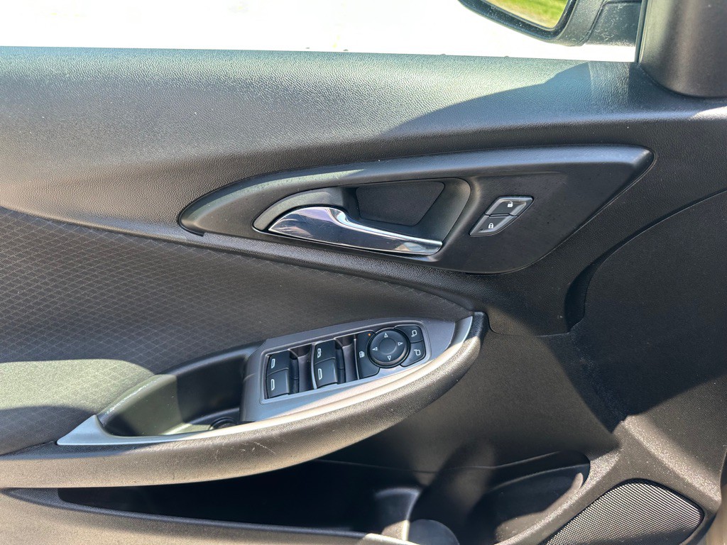 2023 Chevrolet Malibu Image 12