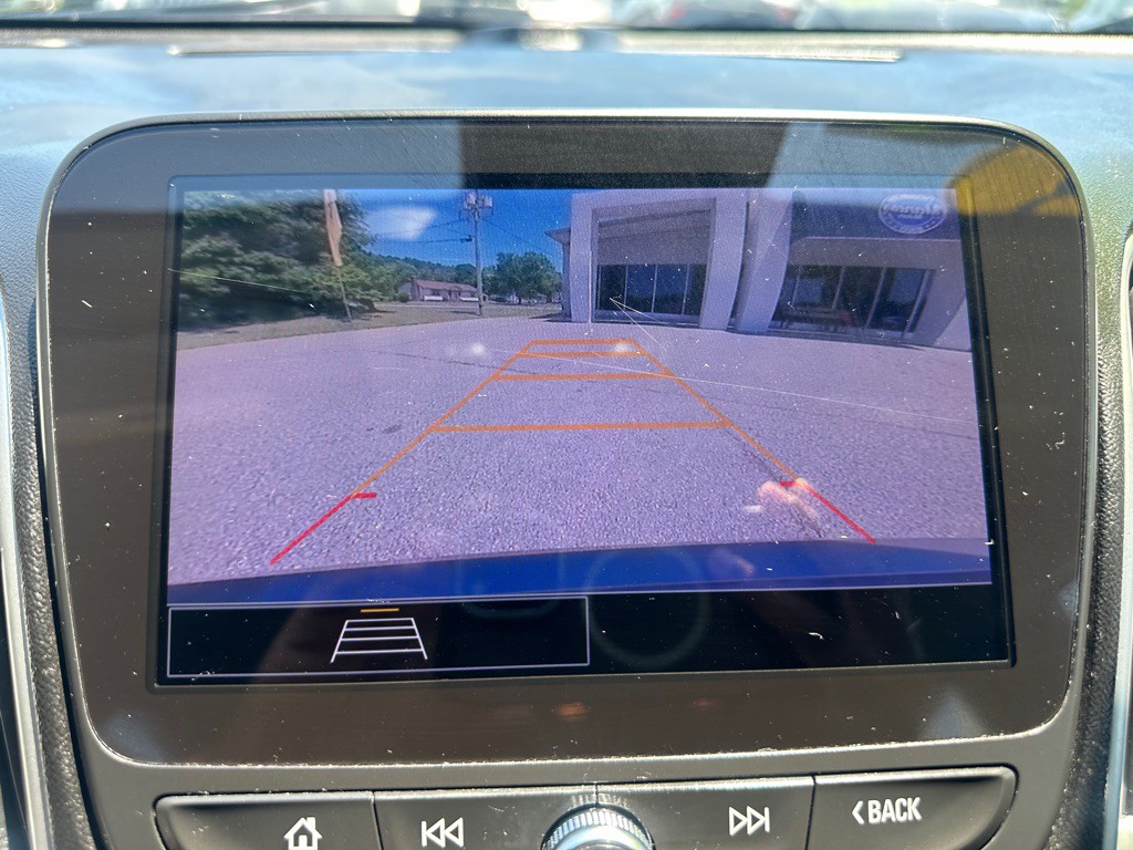 2023 Chevrolet Malibu Image 16