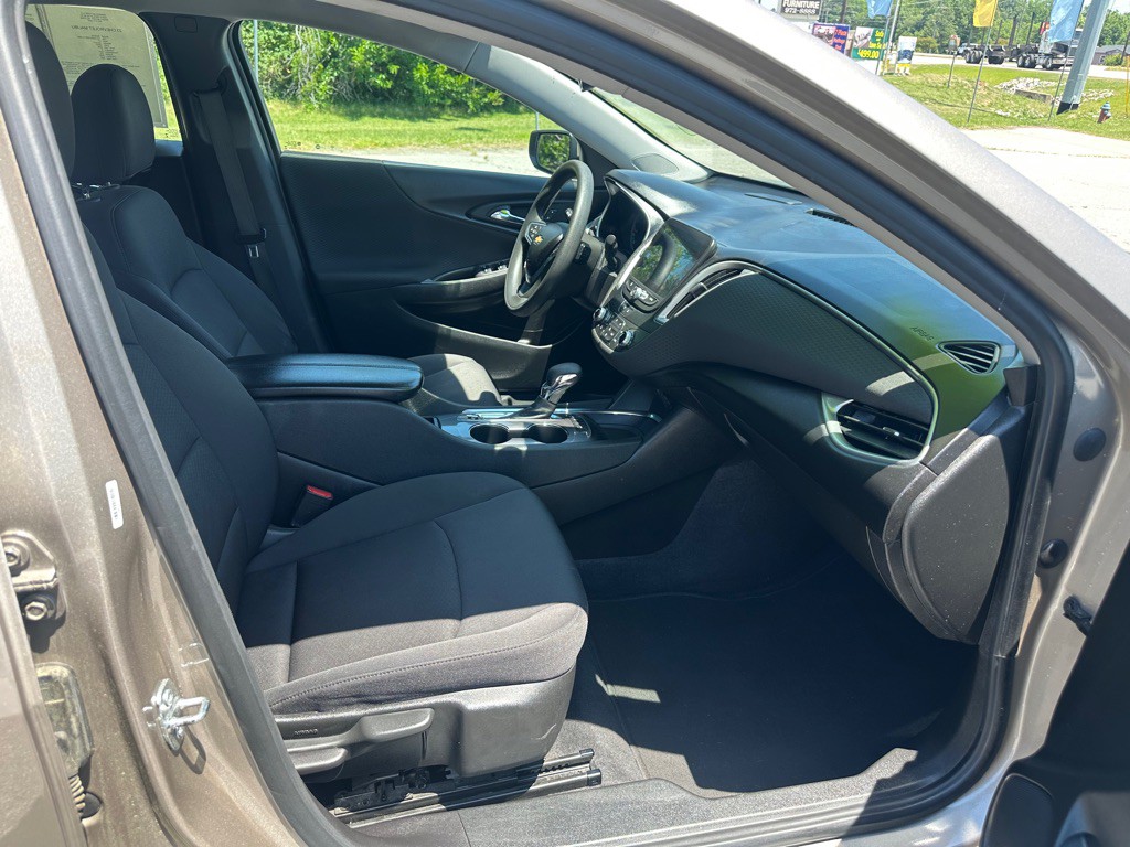 2023 Chevrolet Malibu Image 22