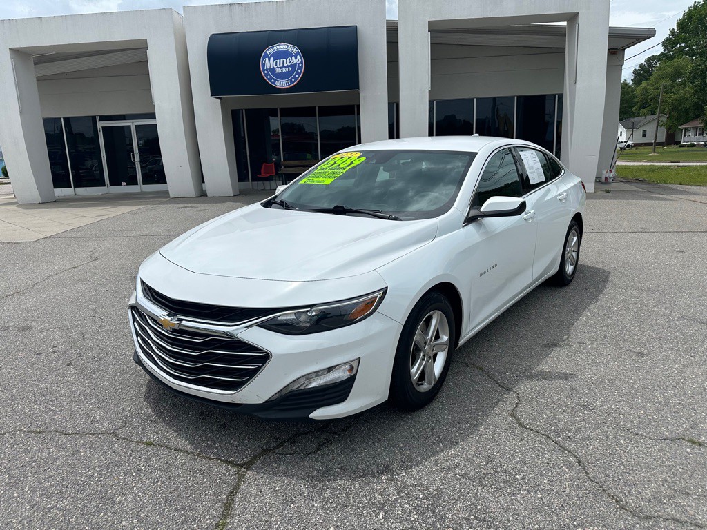 2023 Chevrolet Malibu Image 1