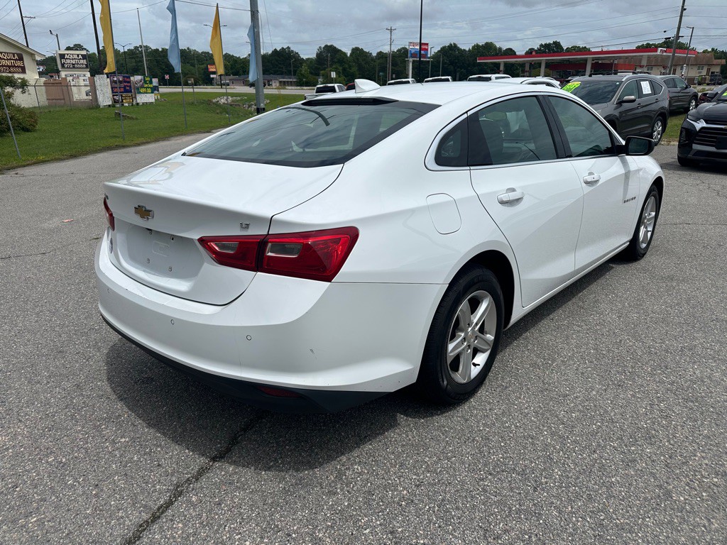 2023 Chevrolet Malibu Image 5