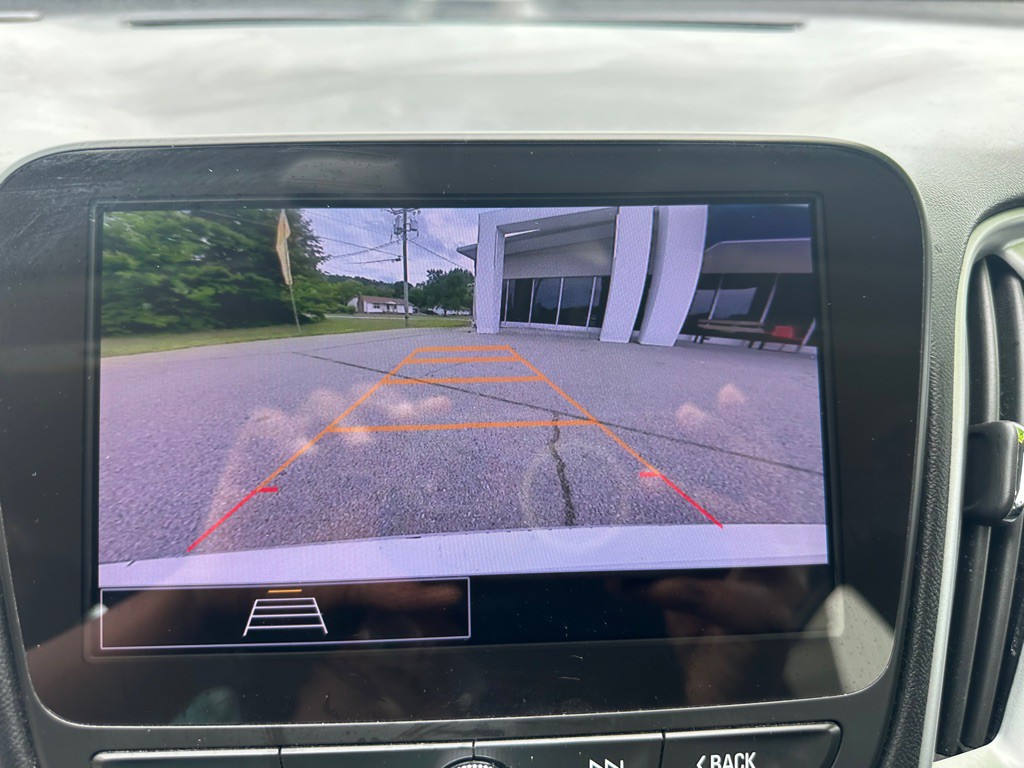 2023 Chevrolet Malibu Image 16