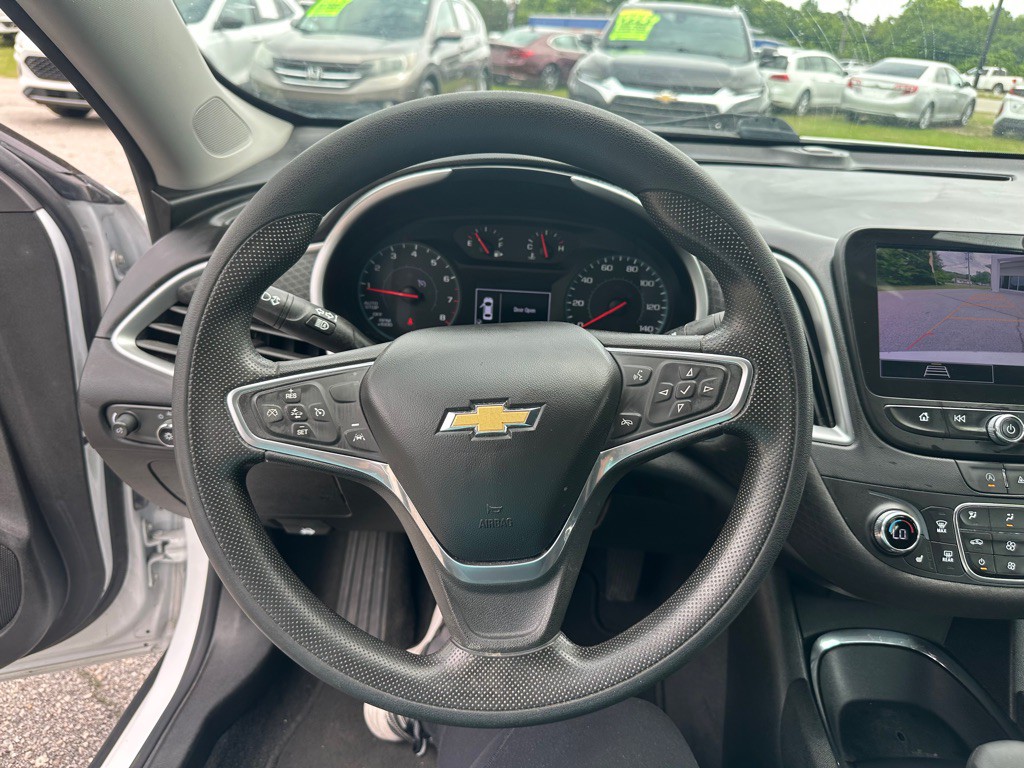 2023 Chevrolet Malibu Image 17