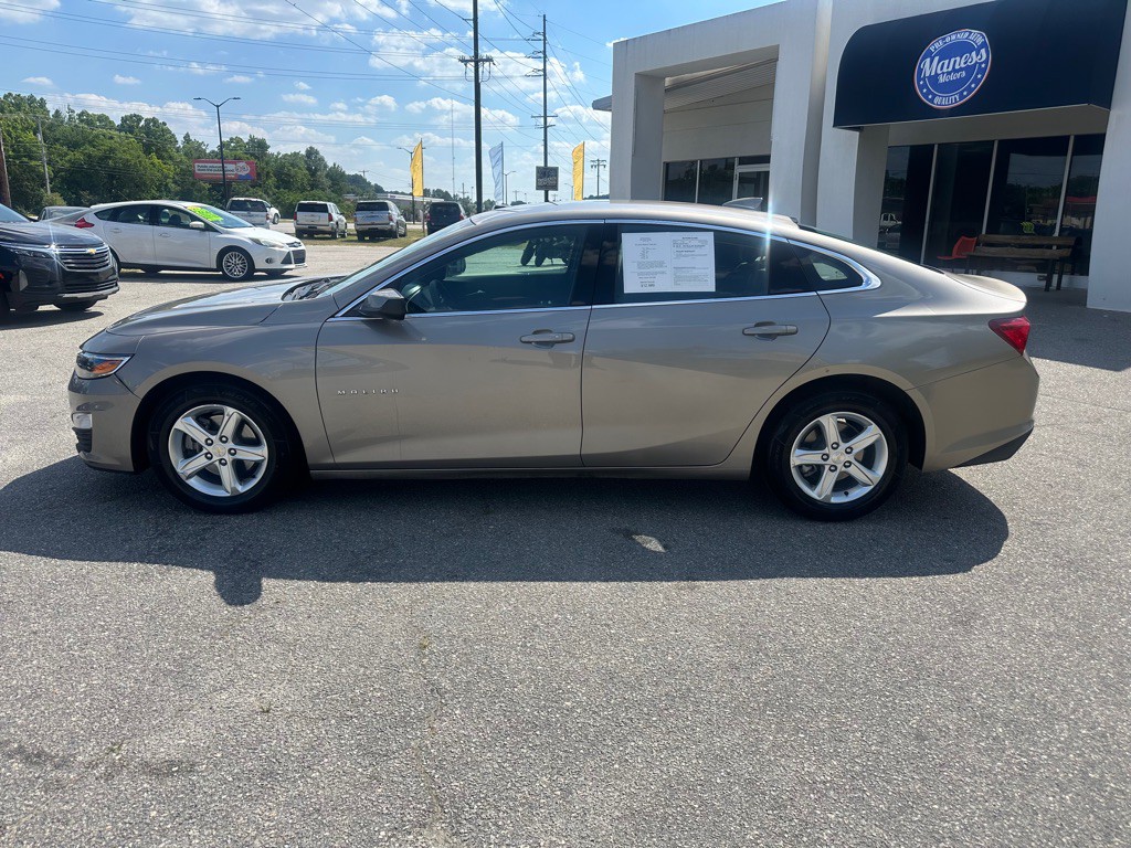 2023 Chevrolet Malibu Image 2