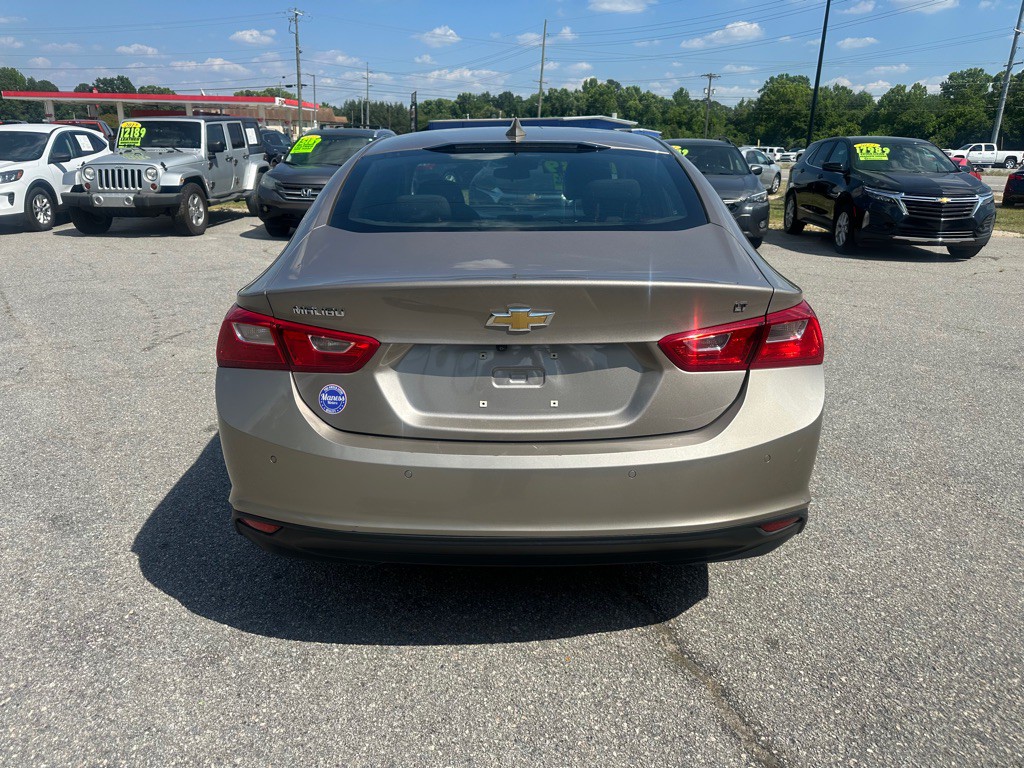2023 Chevrolet Malibu Image 4