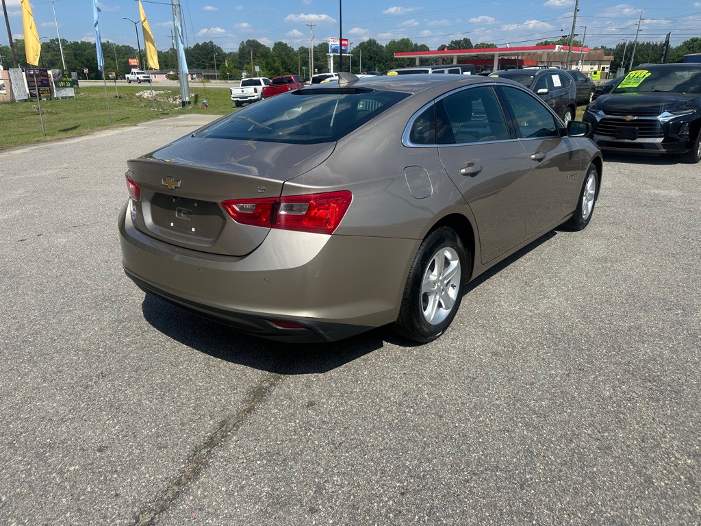 2023 Chevrolet Malibu Image 5