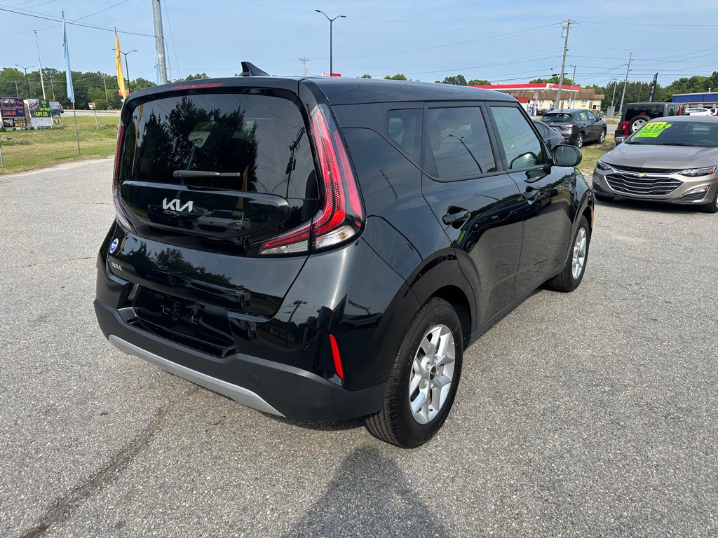 2025 Kia Soul Image 5