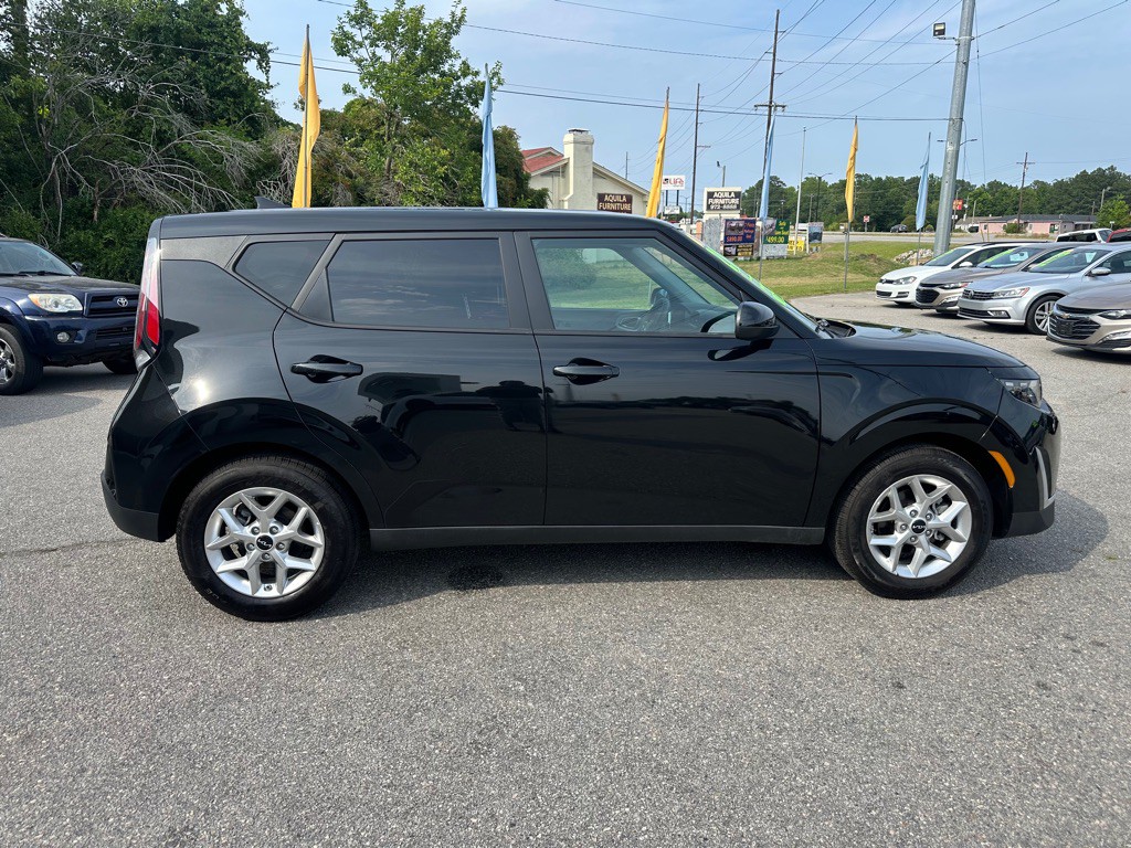 2025 Kia Soul Image 6