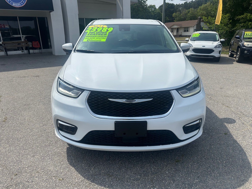 2023 Chrysler Pacifica Image 8