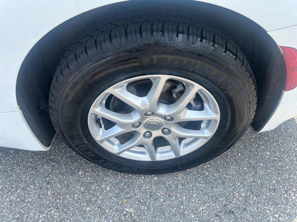2023 Chrysler Pacifica Image 9