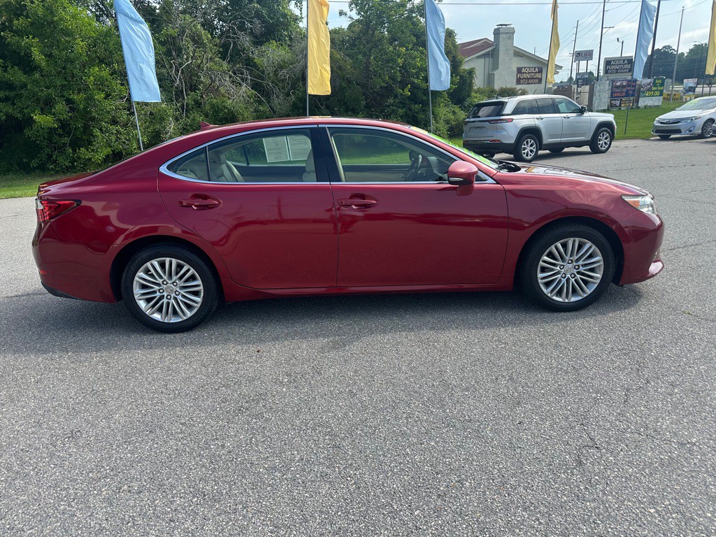 2013 Lexus ES Image 6