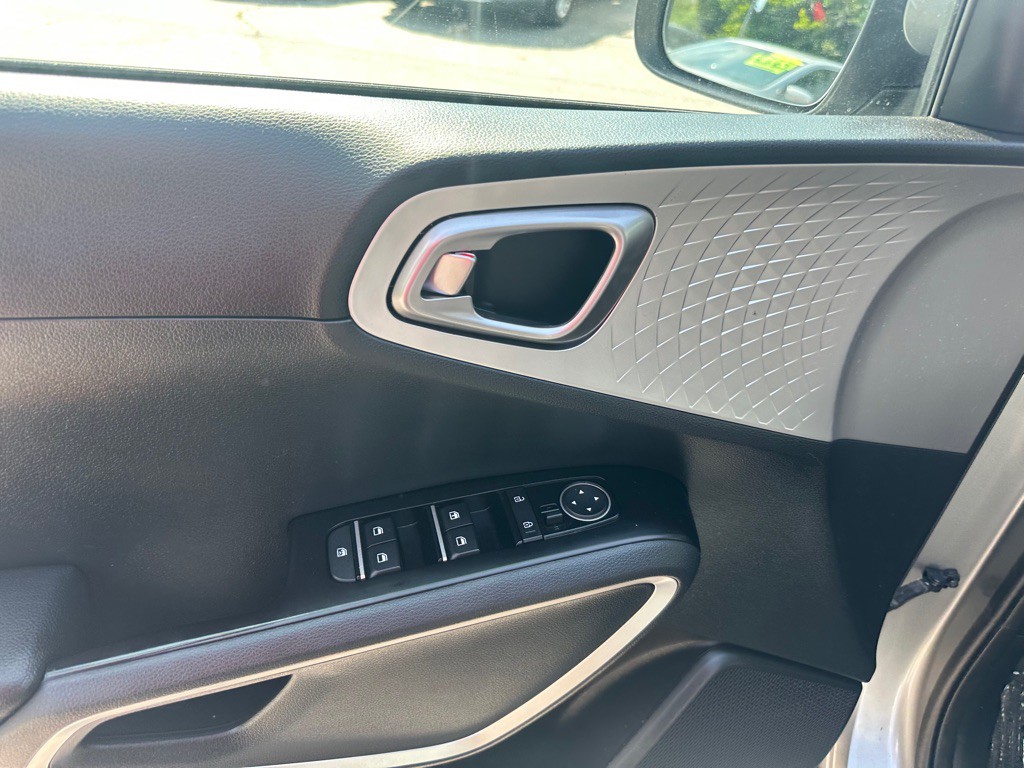 2023 Kia Soul Image 12