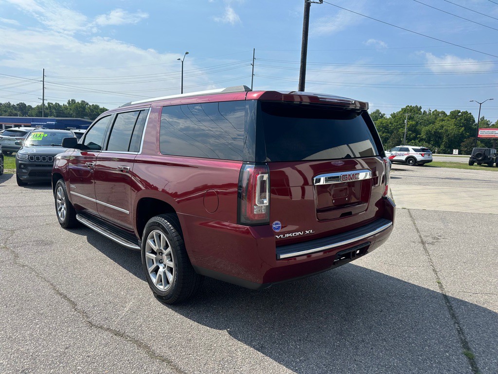 2019 GMC Yukon Image 3