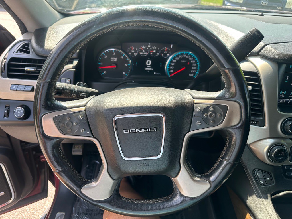 2019 GMC Yukon Image 17