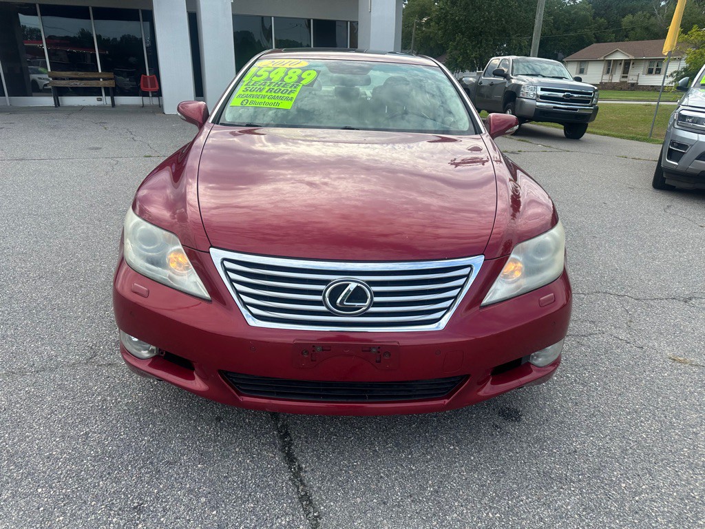 2010 Lexus LS Image 8