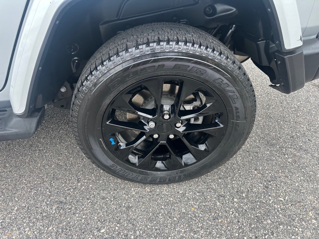 2023 Jeep Wrangler Image 9
