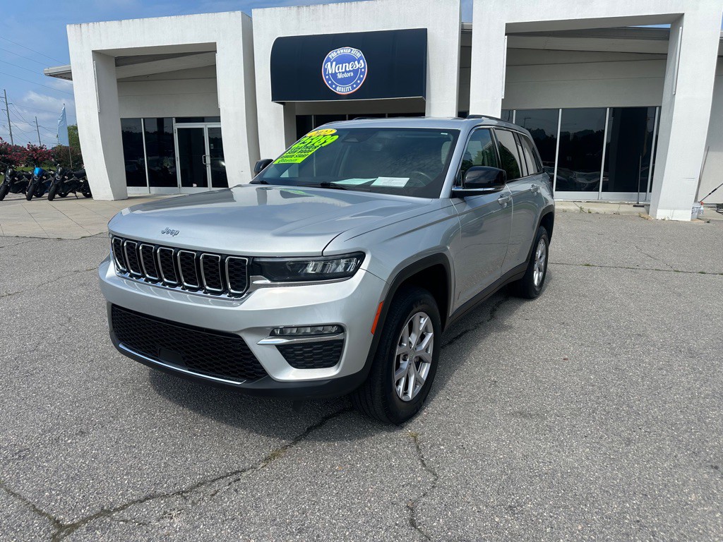 2022 Jeep Grand Cherokee Image 1