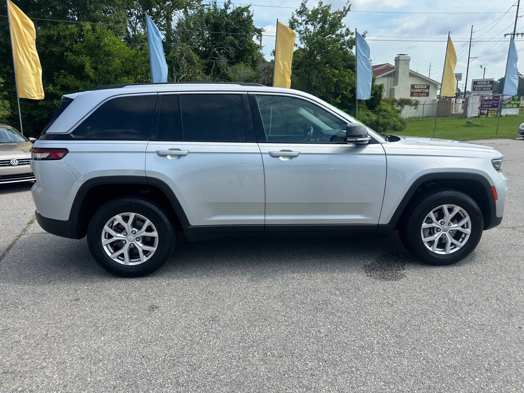 2022 Jeep Grand Cherokee Image 6