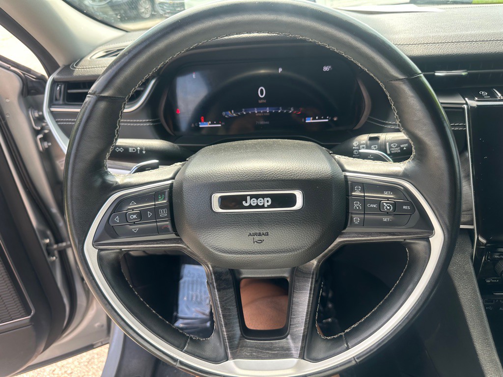 2022 Jeep Grand Cherokee Image 17