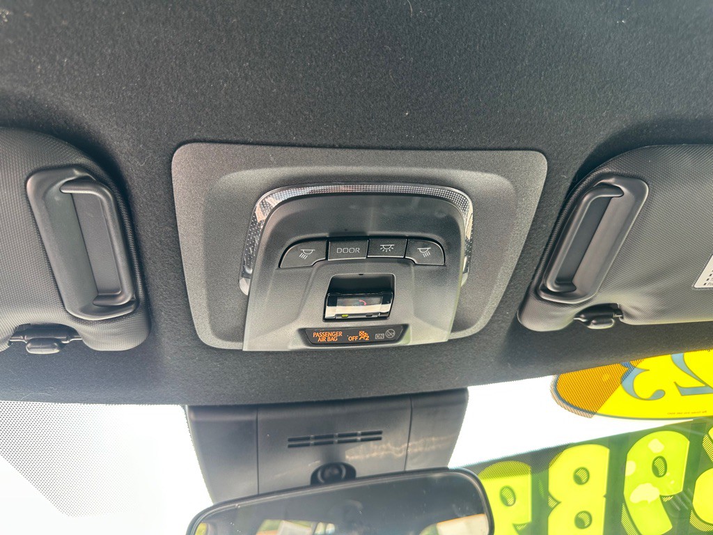 2023 Toyota Corolla Image 18