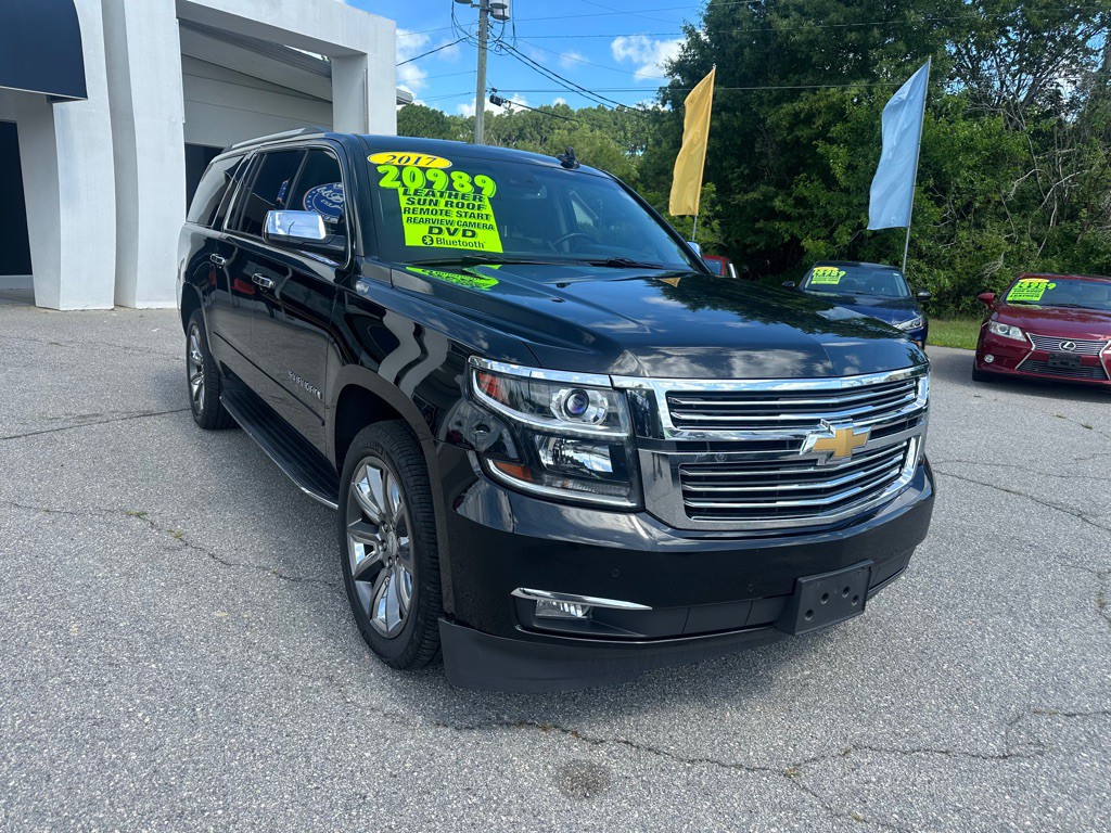 2017 Chevrolet Suburban Image 7