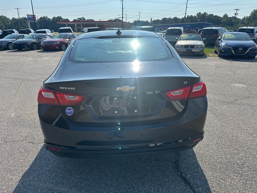 2024 Chevrolet Malibu Image 4
