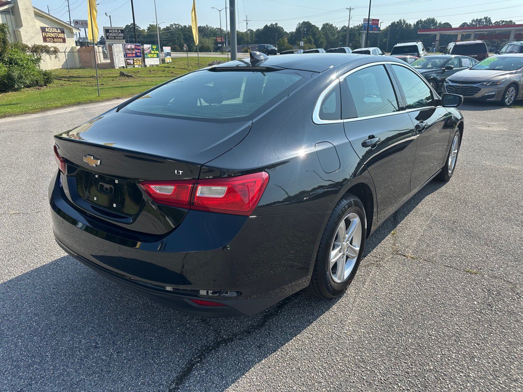 2024 Chevrolet Malibu Image 5