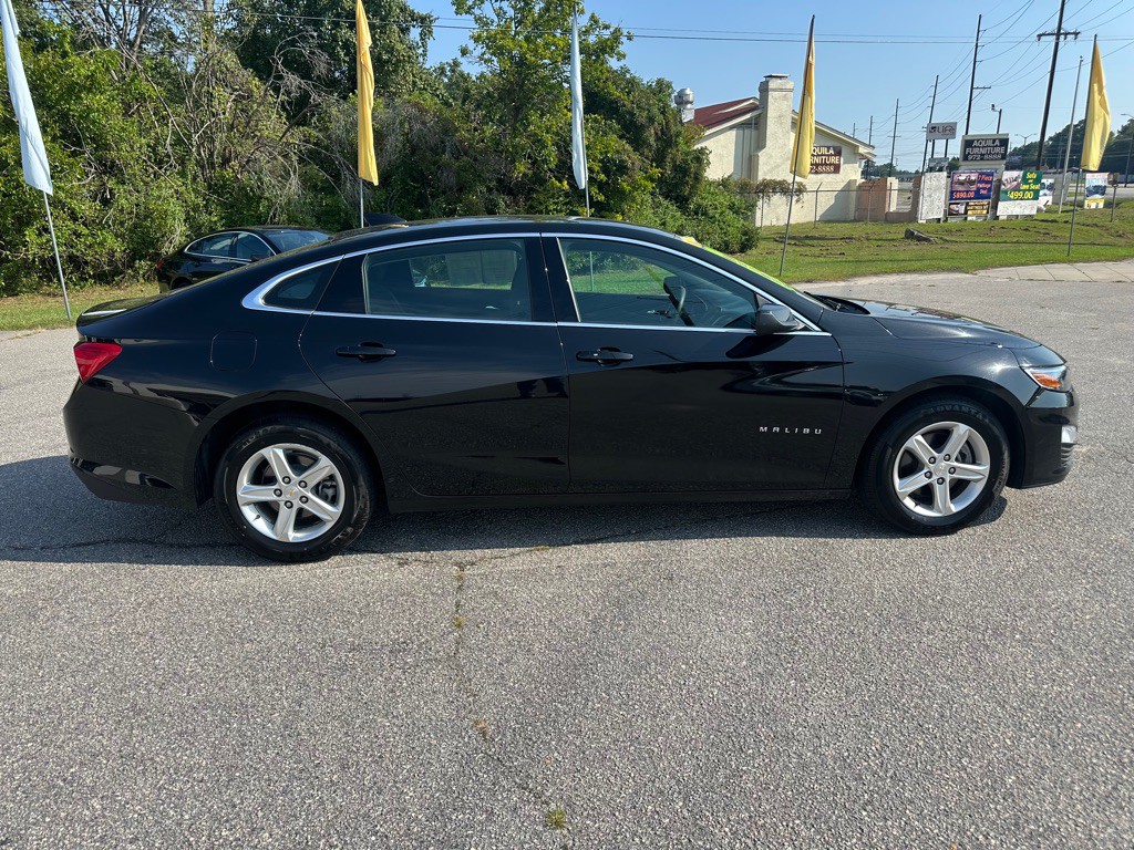 2024 Chevrolet Malibu Image 6