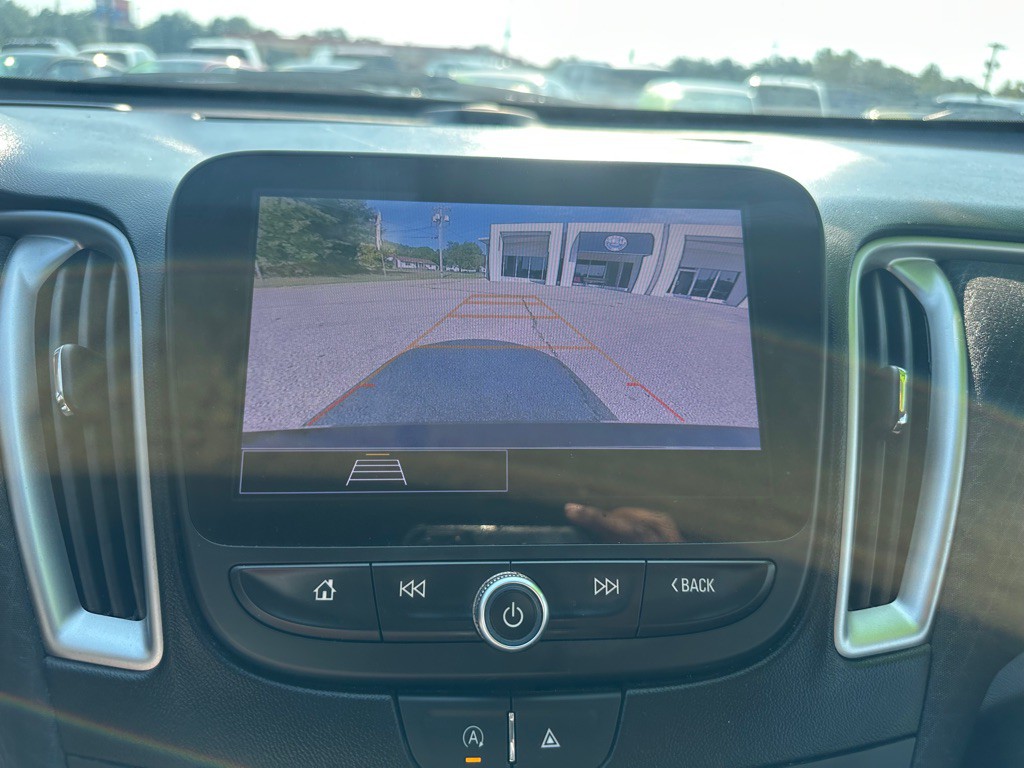 2024 Chevrolet Malibu Image 16