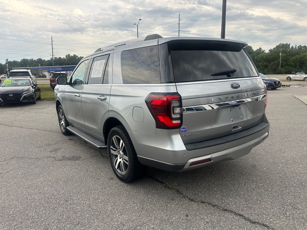2022 Ford Expedition Image 3